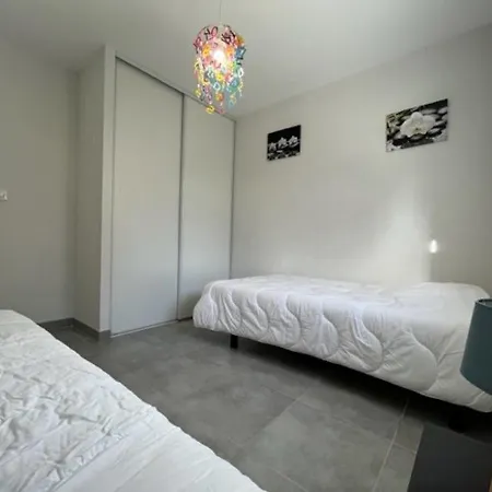 Hébergement de vacances Maison Lumineuse Avec Jardin Clos Et Wifi – 6 Couchages, Saint-georges-d'oléron - Fr-1-246a-199